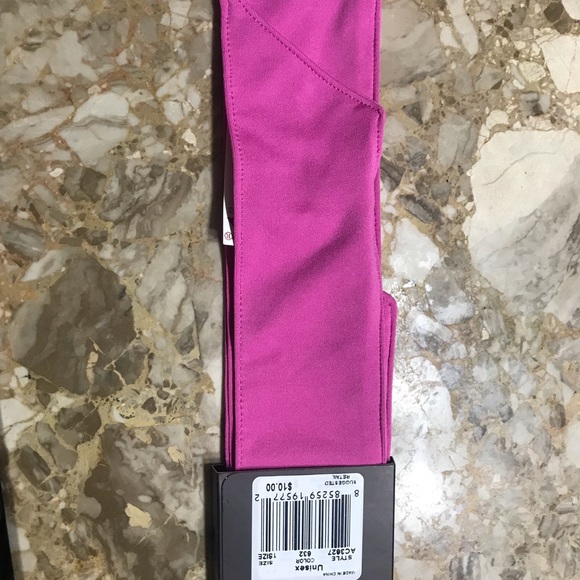 Nike new head tie with white swoosh on it. - Picture 3 of 6